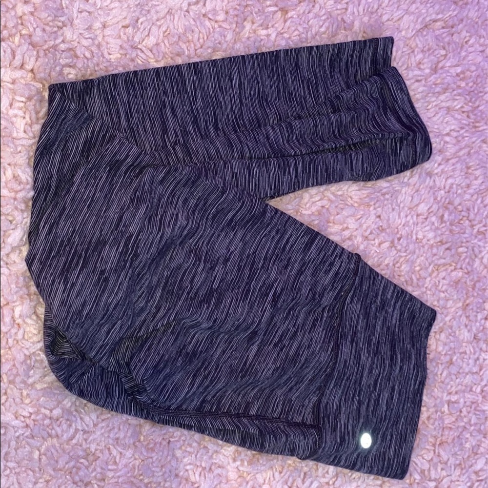 lulu lemon grey striped leggings
